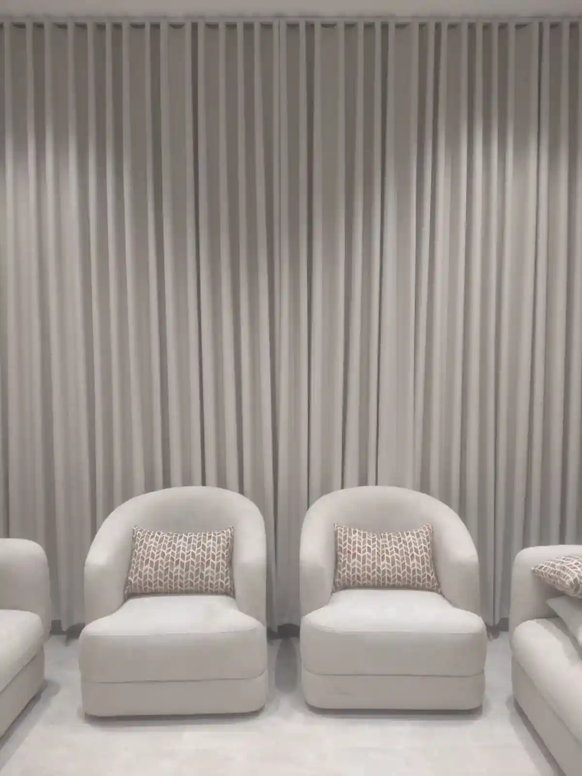 كنب مجلس فاخر بتصاميم عصرية في
 الرياض